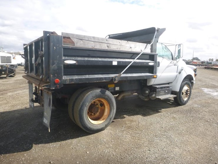 2015-ford-f750-image-3