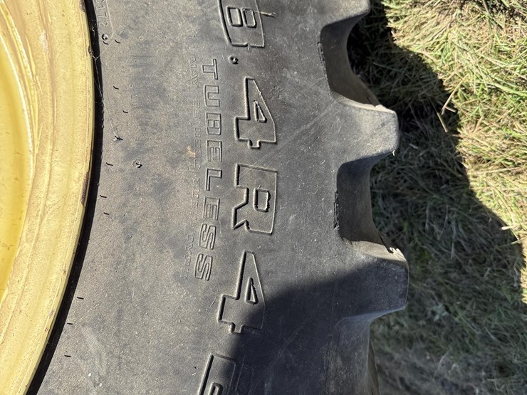 john-deere-4840-image-5