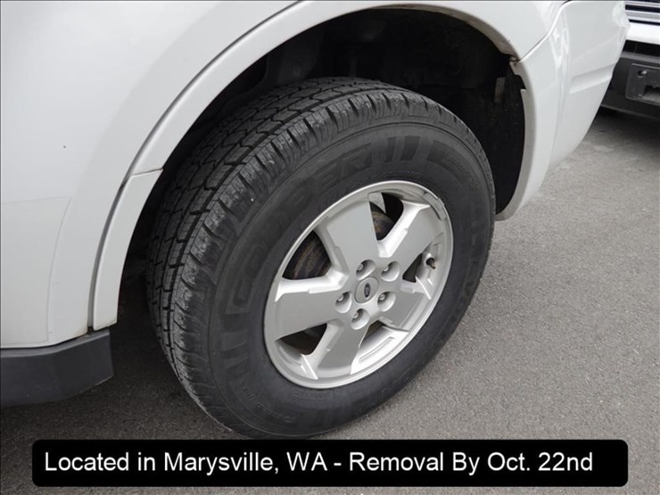 2012-ford-escape-image-16