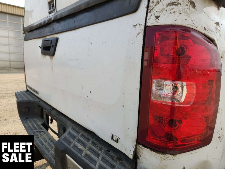 2011-chevrolet-silverado-1500-image-33