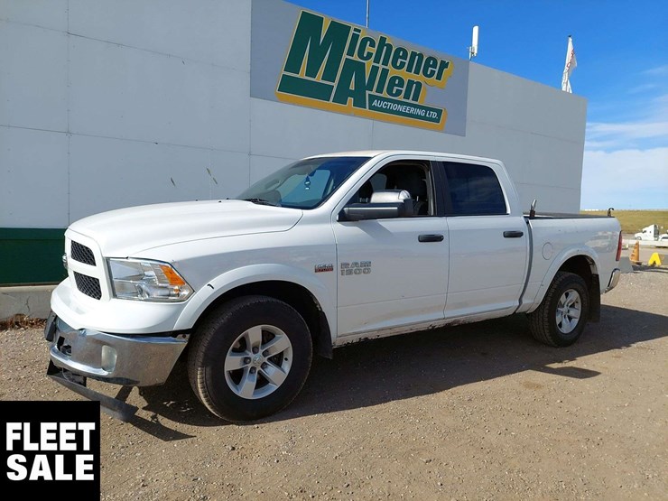 2018-ram-1500-slt-image-1