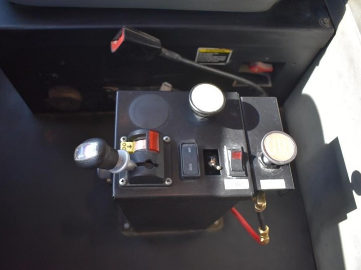 2018-kenworth-t880-image-36