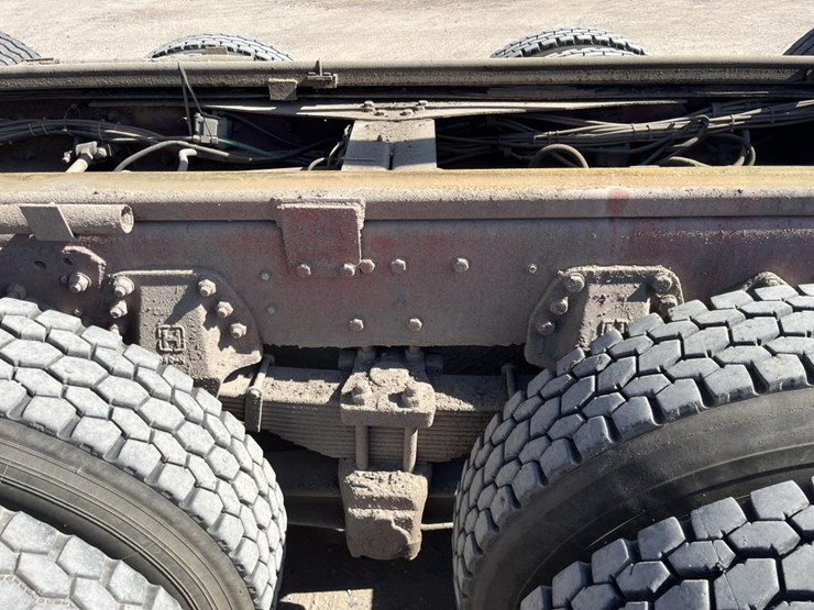 ford-ltls9000-image-3