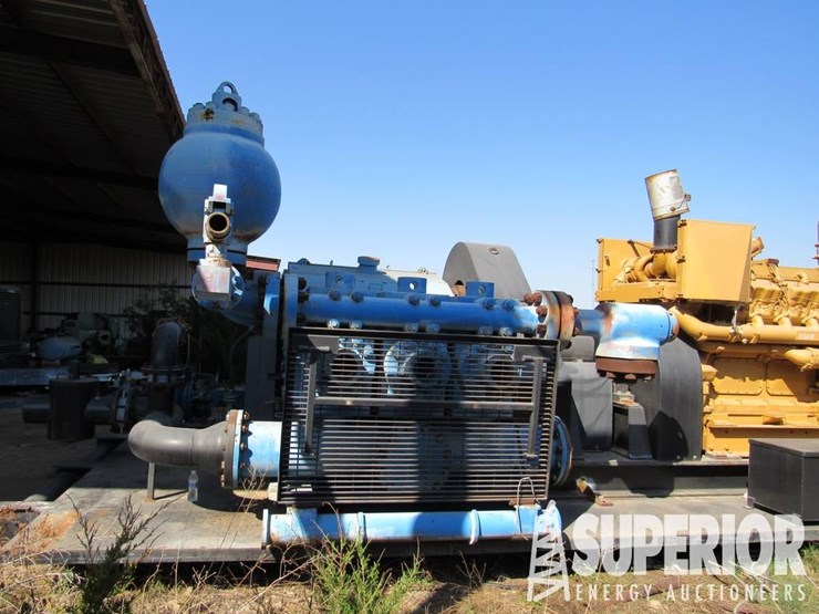 2013-caterpillar-d398-image-5