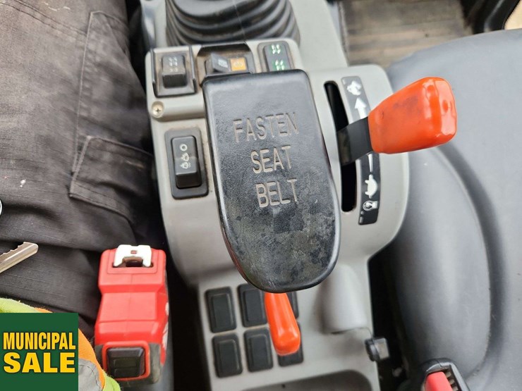 2014-bobcat-toolcat-5600-image-15