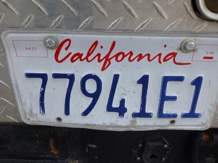 2010-ford-f350-image-17