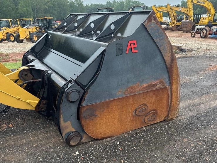 2020-caterpillar-962m-image-10