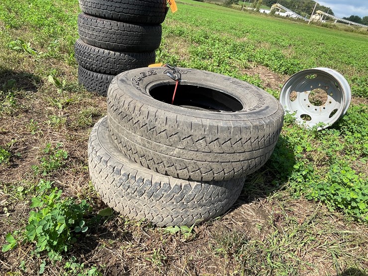 #5016-•-(2)-tires-image-1