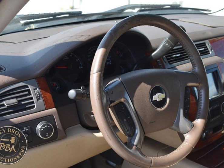 2009-chevrolet-silverado-1500-ltz-image-19