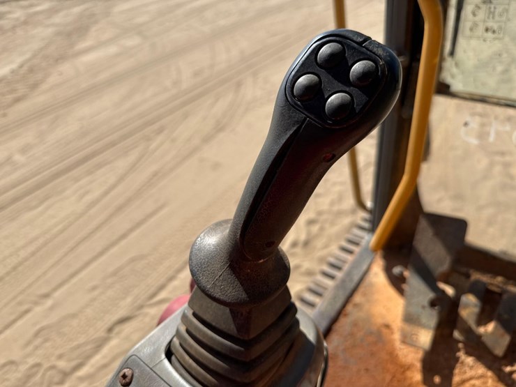 volvo-ec240cl-image-31