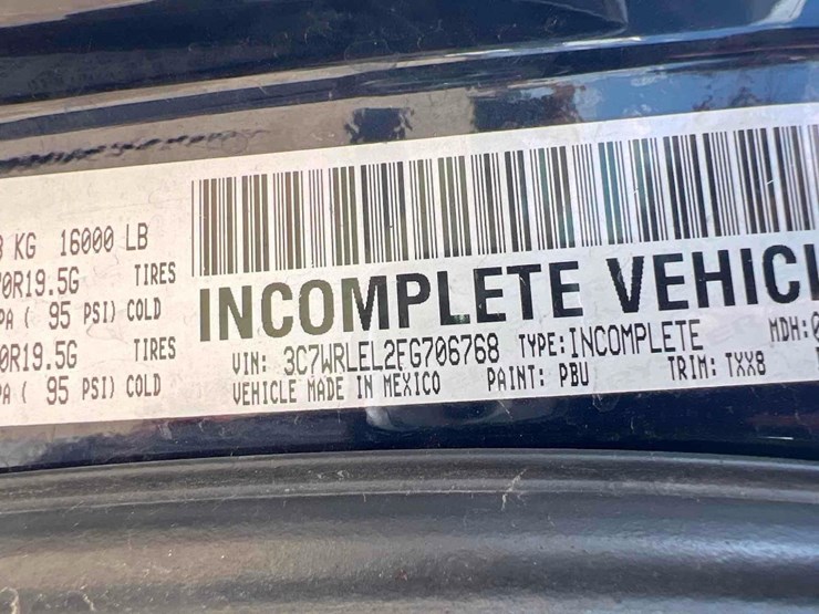 2015-dodge-ram-4500-image-28