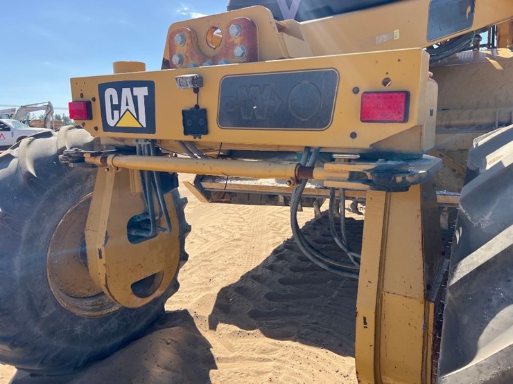 2015-caterpillar-rm-300-image-23