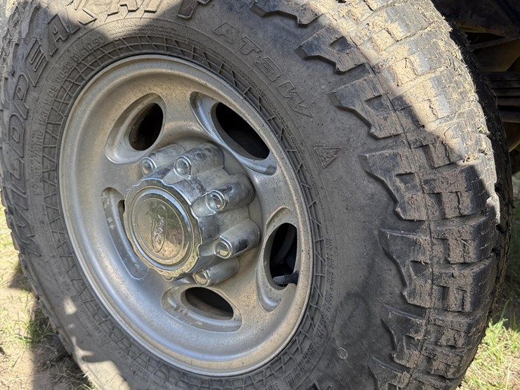2002-ford-f250-lariat-image-30