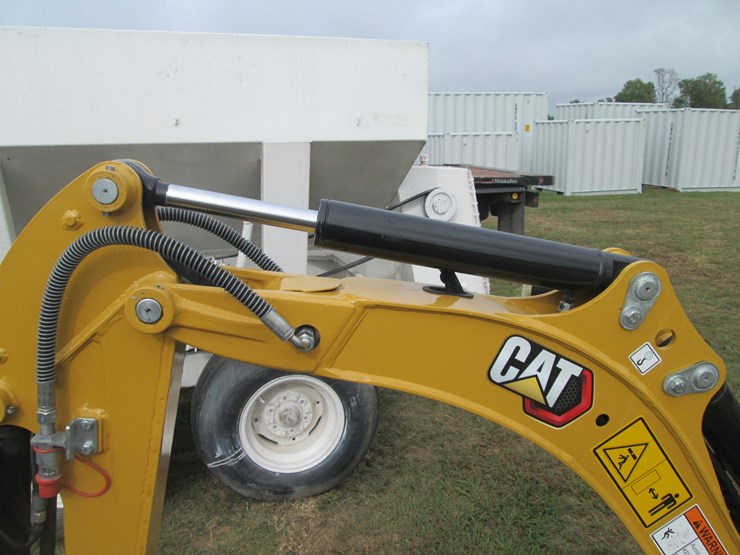 2023-caterpillar-300.9d-image-22
