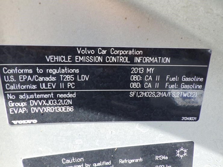 2013-volvo-xc60-image-12