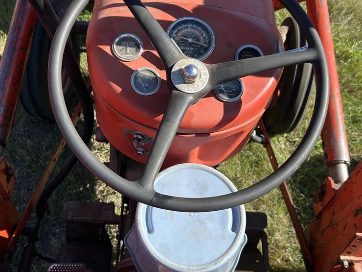 massey-ferguson-65-image-22