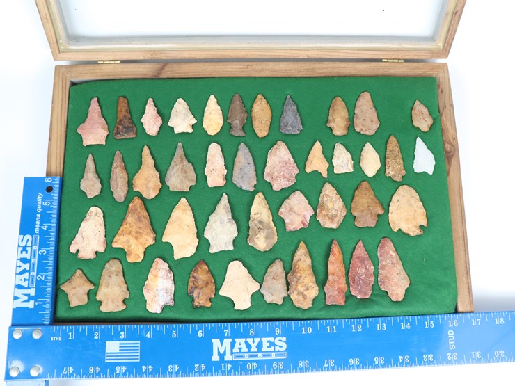 #21-•-#4161-•-(42)-framed-native-american-artifacts-image-2
