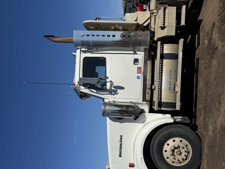 2009-western-star-4900-image-4