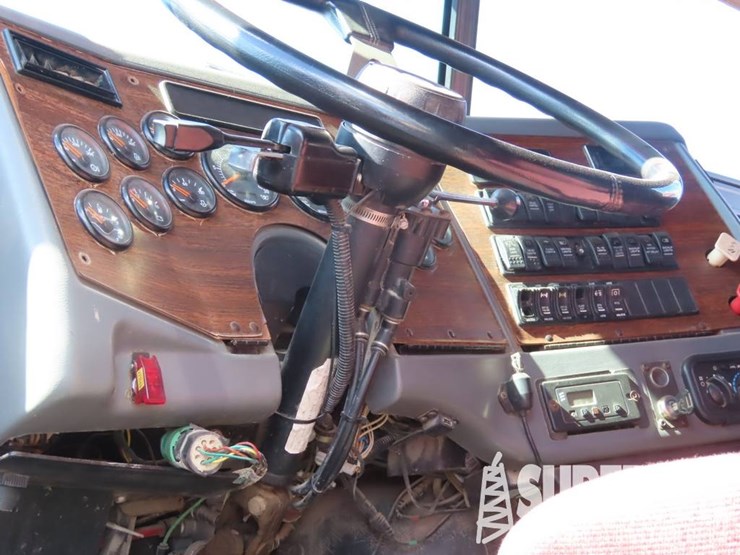 2011-western-star-4900-image-8