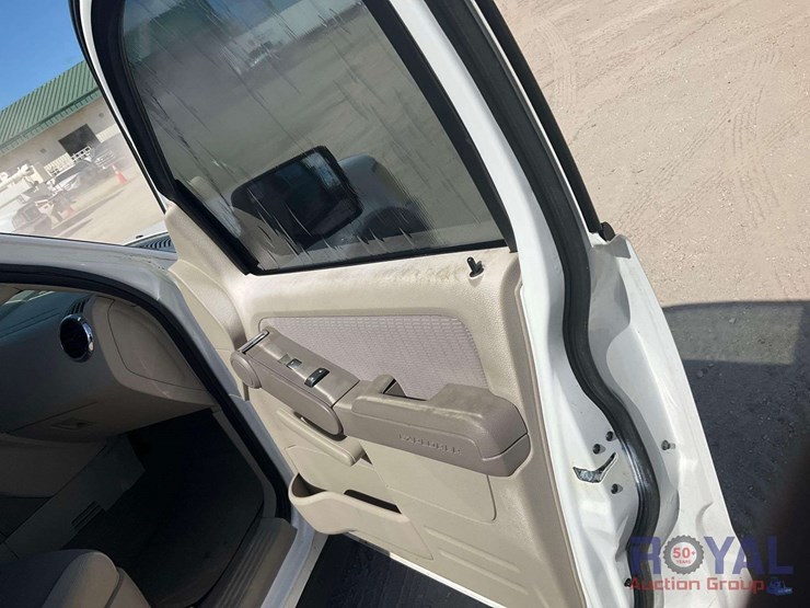 2007-ford-explorer-image-24