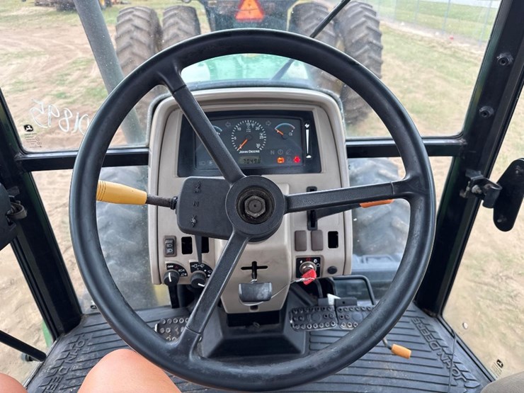 john-deere-5083e-image-21