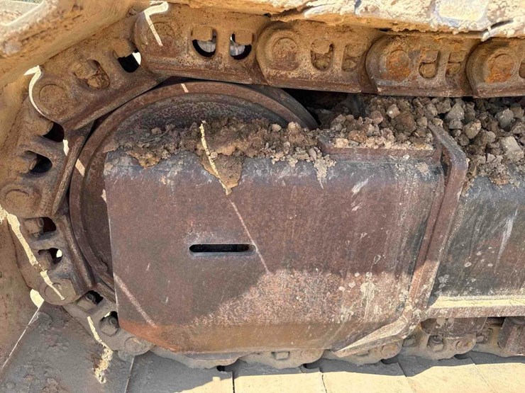 2017-deere-350g-lc-image-12