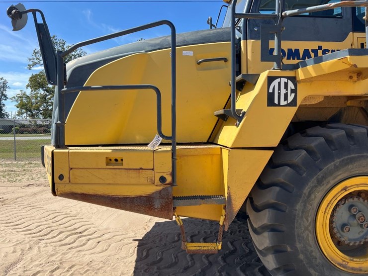 2014-komatsu-hm300-3-image-9
