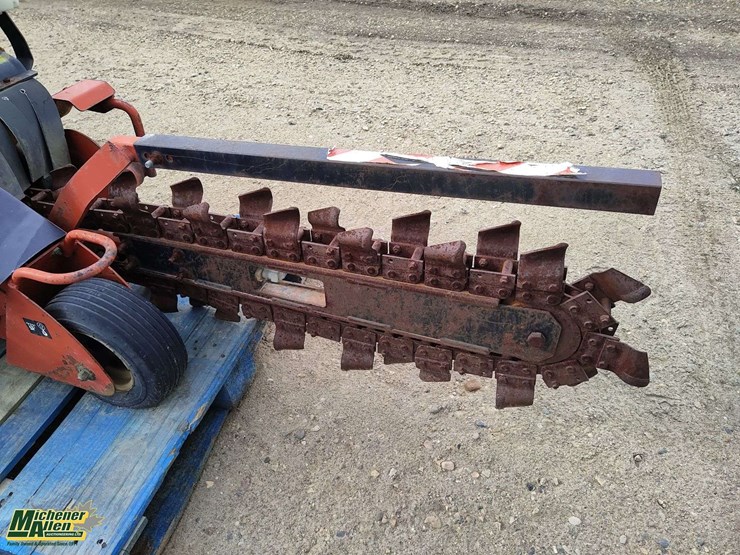 2006-ditch-witch-1330-image-11