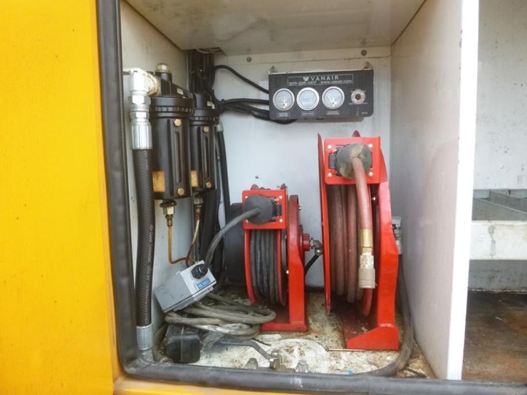 2007-international-durastar-4400-image-11