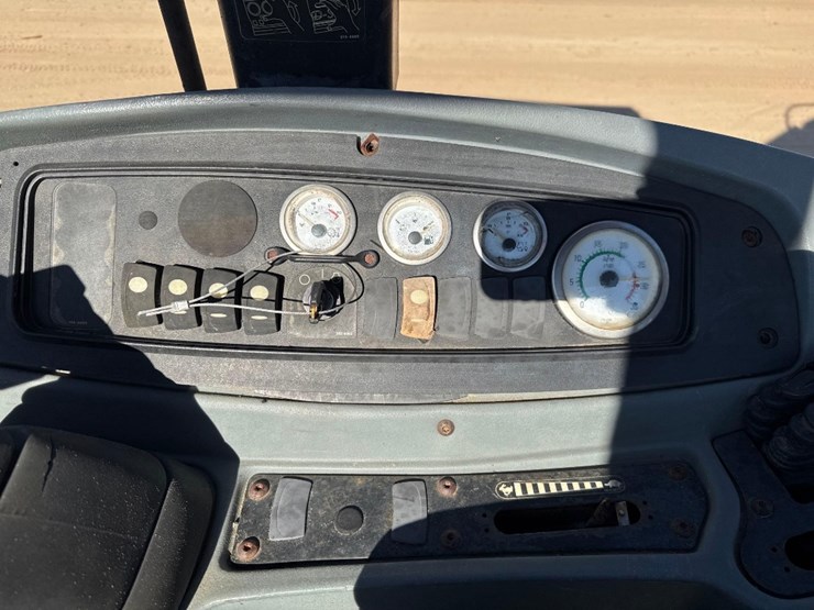 caterpillar-420d-it-image-28
