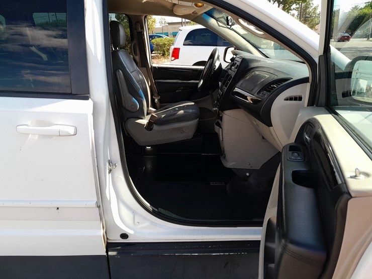 dodge-caravan-image-5