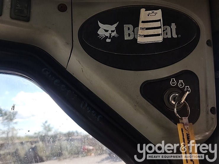 2008-bobcat-s250-image-25