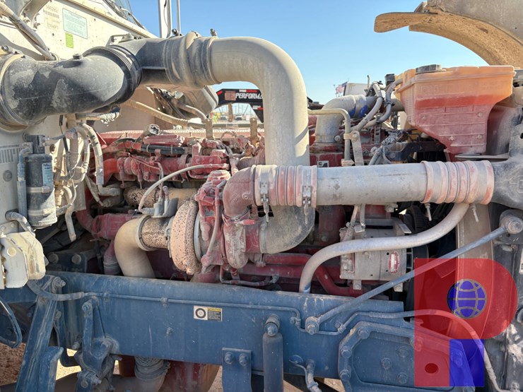 2013-peterbilt-367-image-11