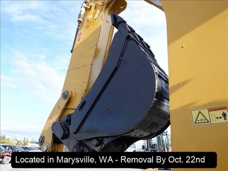 2014-caterpillar-420f-image-10