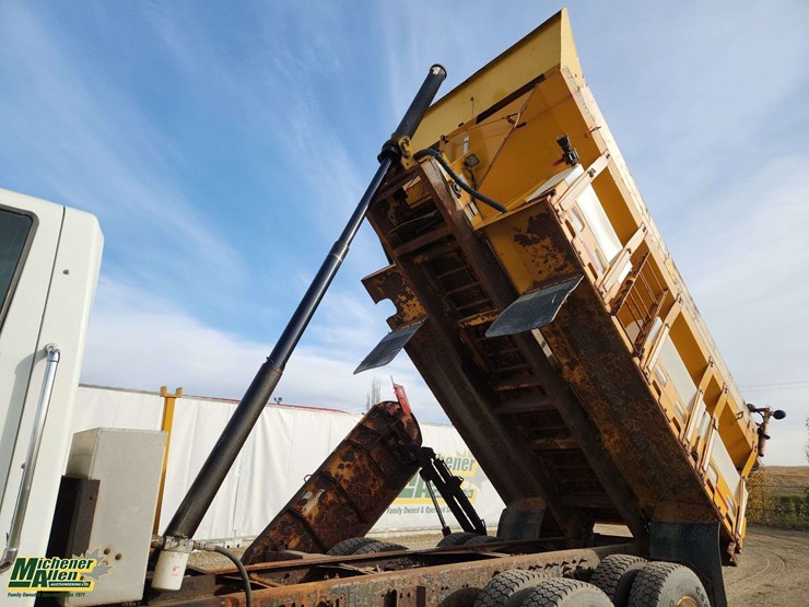 2016-international-workstar-7400-image-31