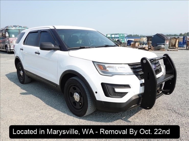 2017-ford-explorer-image-12
