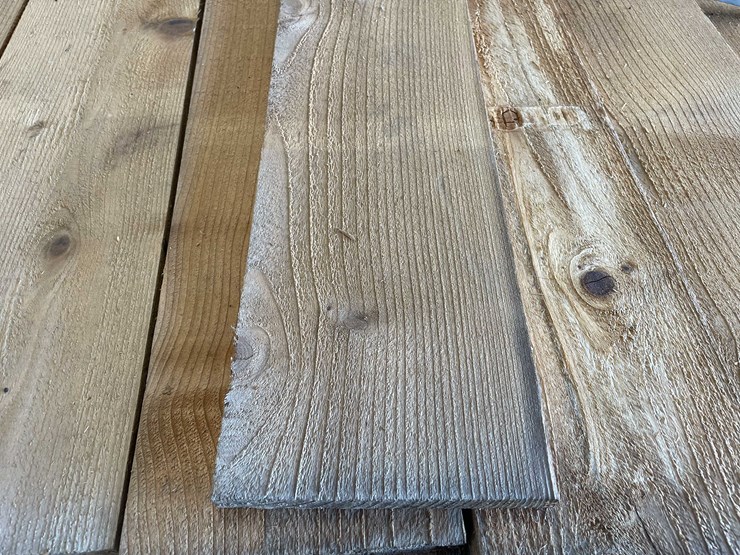 #1897-•-approx.-(196)-cedar-fencing-boards-image-4