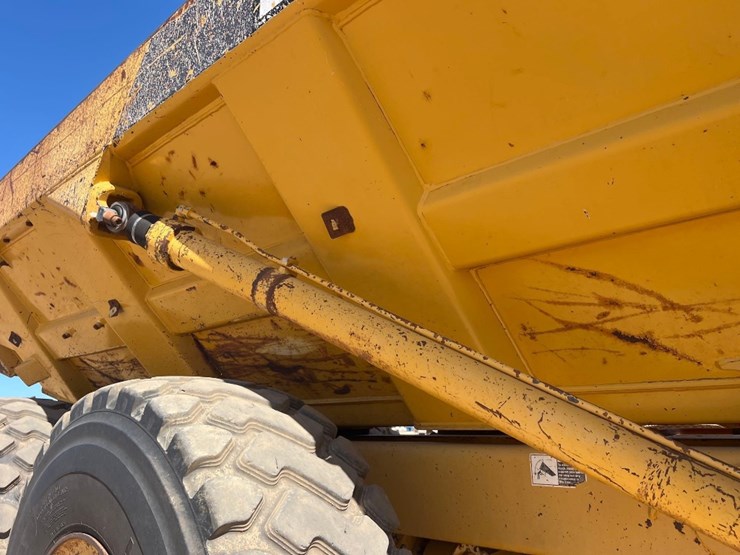 2006-deere-250d-image-20