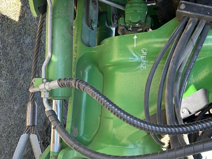 2016-john-deere-9620rx-image-16