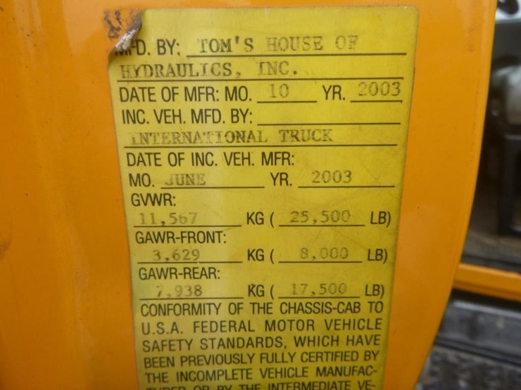2004-international-durastar-4200-image-26