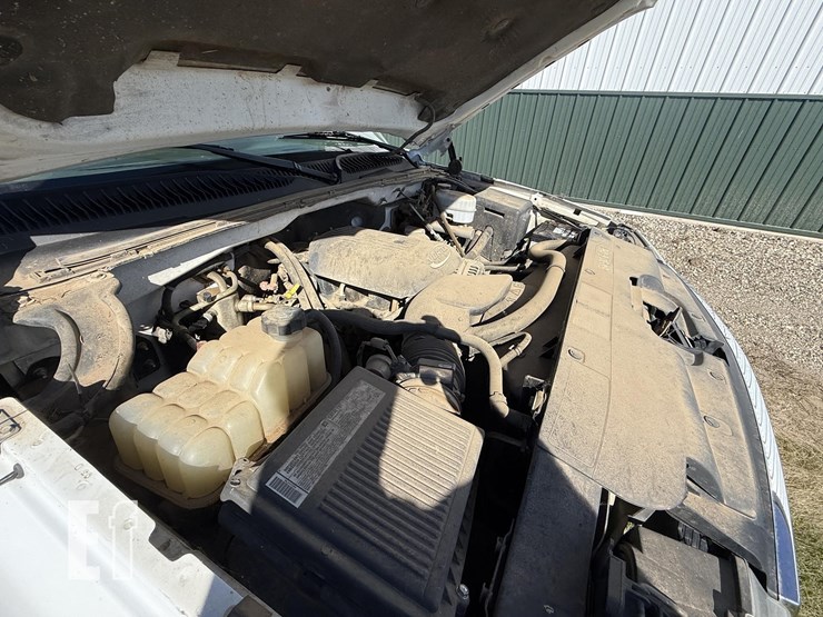 2006-chevrolet-2500hd-image-17