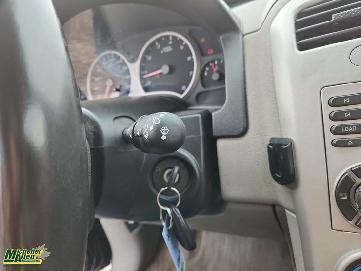 2005-chevrolet-equinox-image-9