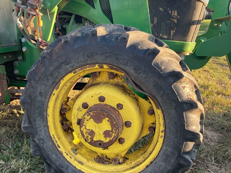 2018-john-deere-5055e-image-10