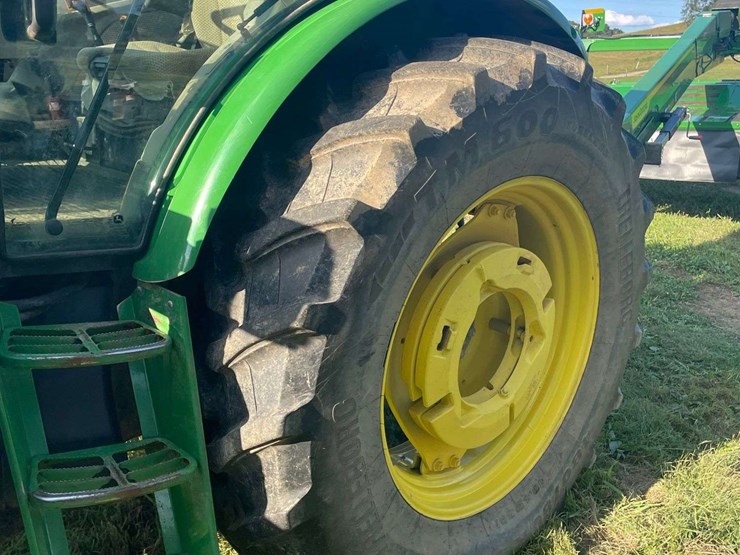 2022-john-deere-6135e-image-18