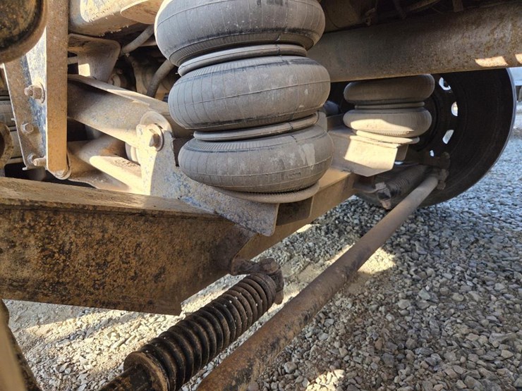 1999-caterpillar-c12-image-46