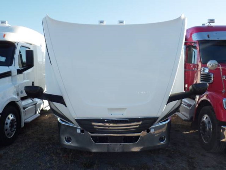 2019-freightliner-cascadia-126-image-14
