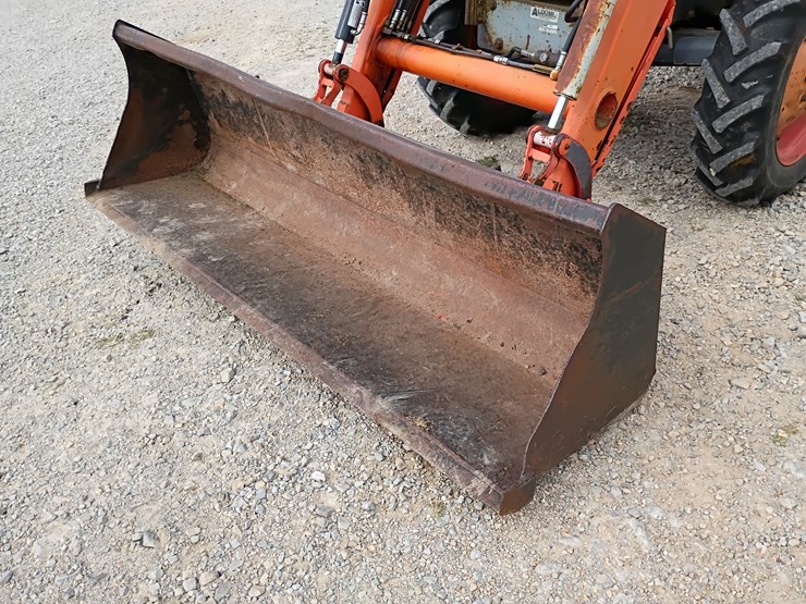 2004-kioti-dk65c-image-91