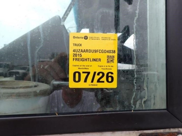 2015-freightliner-mt55-image-26