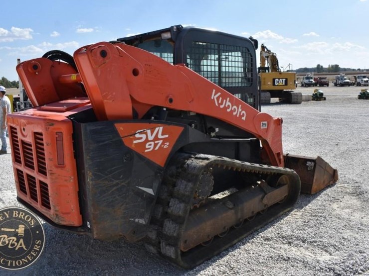 2021-kubota-svl97-2-image-38