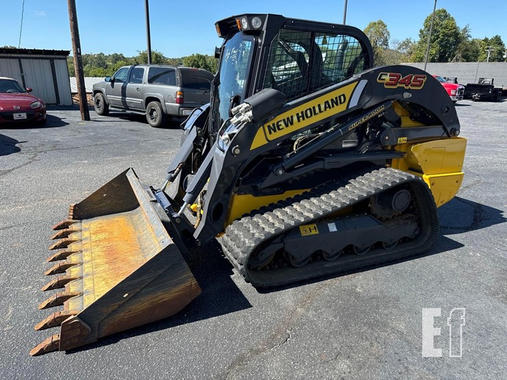 2021-new-holland-c345-image-1